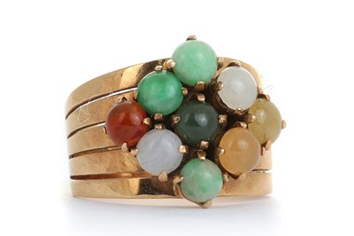 Lot 510 - GEM SET RING