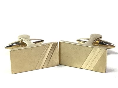 Lot 483 - COLLECTION OF CUFFLINKS AND TIE CLIPS