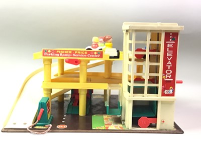 Lot 587 - COLLECTION OF MODEL VEHICLES