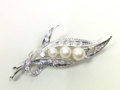 Lot 509 - COLLECTION OF COSTUME AND OTHER JEWELLERY