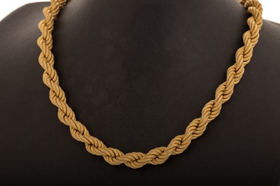 Lot 535 - GOLD ROPETWIST CHAIN