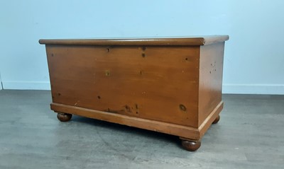 Lot 148 - VICTORIAN PINE BLANKET CHEST