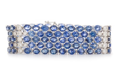 Lot 429 - CERTIFICATED SAPPHIRE AND DIAMOND BRACELET