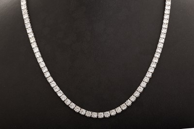 Lot 433 - CERTIFICATED DIAMOND LINE NECKLACE