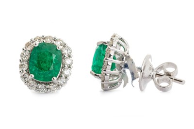 Lot 437 - PAIR OF EMERALD AND DIAMOND CLUSTER EARRINGS