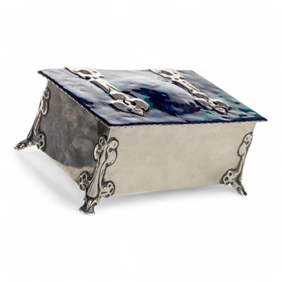 Lot 1578 - ARTS & CRAFTS SILVER CASKET