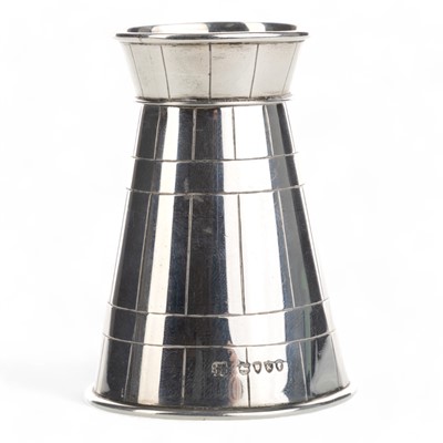 Lot 1584 - VICTORIAN SILVER PEPPER MILL