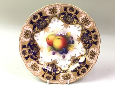 Lot 701 - ROYAL WORCESTER CABINET PLATE
