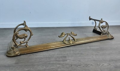 Lot 705 - VICTORIAN BRASS FENDER