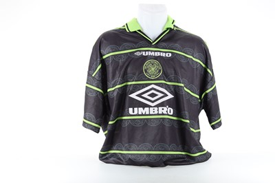 Lot 1841 - PAUL LAMBERT OF CELTIC F.C., MATCH WORN AWAY JERSEY