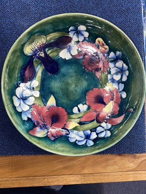 Lot 1657 - MOORCROFT, ORCHID PATTERN BOWL
