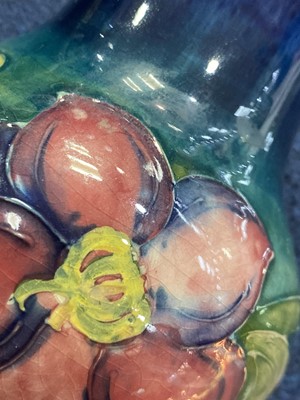 Lot 1657 - MOORCROFT, ORCHID PATTERN BOWL