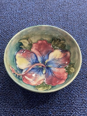 Lot 1657 - MOORCROFT, ORCHID PATTERN BOWL
