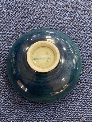 Lot 1657 - MOORCROFT, ORCHID PATTERN BOWL