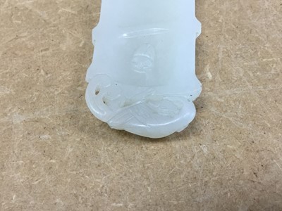 Lot 101 - CHINESE JADE AMULET