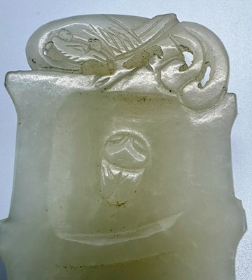 Lot 101 - CHINESE JADE AMULET