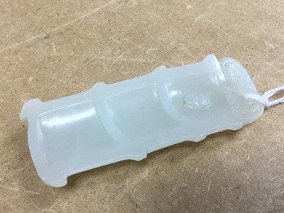 Lot 101 - CHINESE JADE AMULET