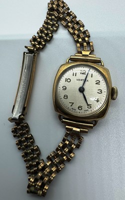 Lot 117 - VERTEX GOLD LADIES MECHANICAL WRISTWATCH