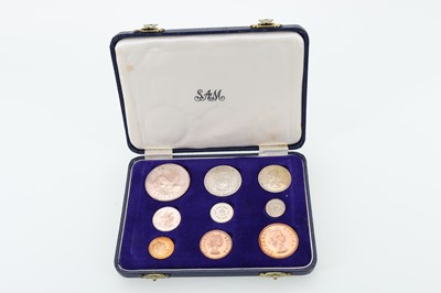 Lot 71 - QUEEN ELIZABETH II