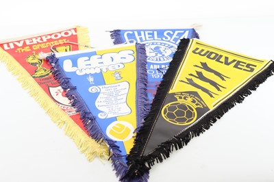 Lot 1907 - COLLECTION OF SCOTTISH AND ENGLISH FOOTBALL PENNANTS