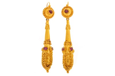 Lot 563 - PAIR OF INDIAN PENDANT EARRINGS