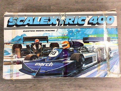 Lot 184 - SCALEXTRIC 400 SET