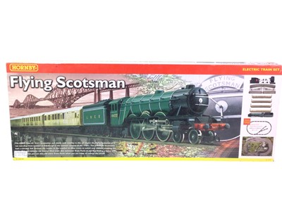 Lot 205 - HORNBY FLYING SCOTSMAN TRAIN SET