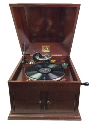 Lot 337 - WIND UP GRAMOPHONE