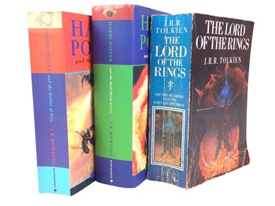 Lot 412 - COLLECTION OF BOOKS