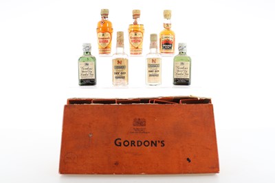 Lot 231 - GORDON'S PARTIAL MINIATURE SET 1950S AND 2 BOOTH'S MINIATURES