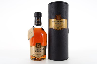 Lot 190 - HIGHLAND PARK 25 YEAR OLD 1990S