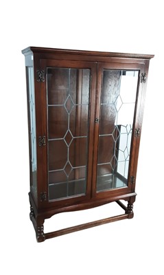 Lot 453 - STAINED OAK DISPLAY CABINET