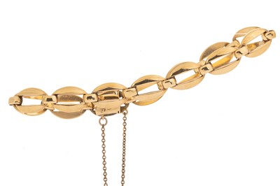 Lot 626 - OVAL LINK BRACELET