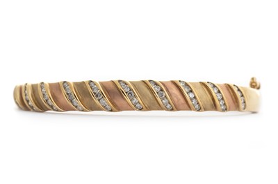 Lot 650 - DIAMOND SET BANGLE