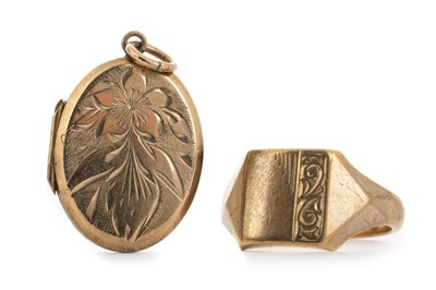 Lot 672 - SIGNET RING