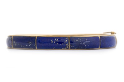 Lot 643 - LAPIS LAZULI BANGLE