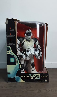 Lot 845 - ROBOSAPIEN V2