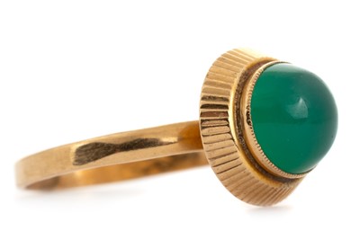 Lot 389 - RETRO JADE DRESS RING