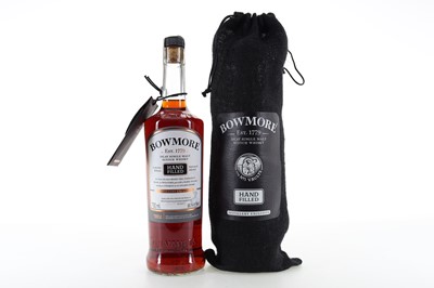 Lot 260 - BOWMORE 2001 HAND FILLED