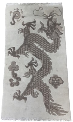 Lot 112 - CHINESE WOOL RUG