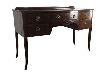 Lot 172 - REPRODUCTION MAHOGANY DESK