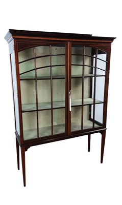 Lot 439 - EDWARDIAN MAHOGANY DISPLAY CABINET