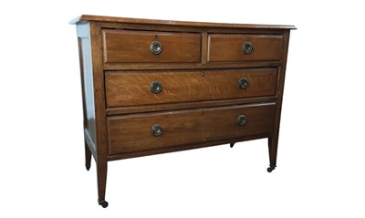 Lot 447 - EDWARDIAN OAK CHEST OF DRAWERS