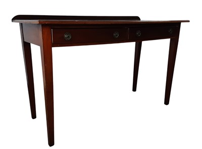 Lot 454 - MAHOGANY SIDE TABLE