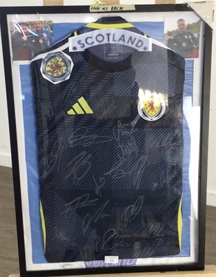 Lot 570 - SCOTLAND INTERNATIONAL TEAM SIGNED SHIRT