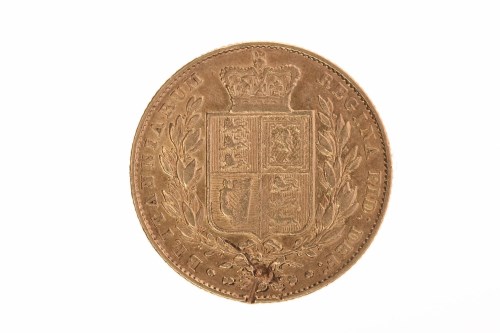 Lot 525 - GOLD SOVEREIGN DATED 1847