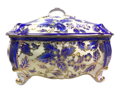 Lot 202 - NORITAKE LIDDED CASKET