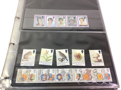Lot 122 - COLLECTION OF GREAT BRITAIN STAMPS