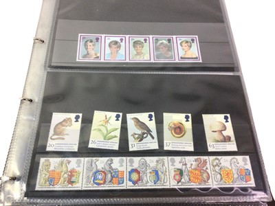 Lot 122 - COLLECTION OF GREAT BRITAIN STAMPS