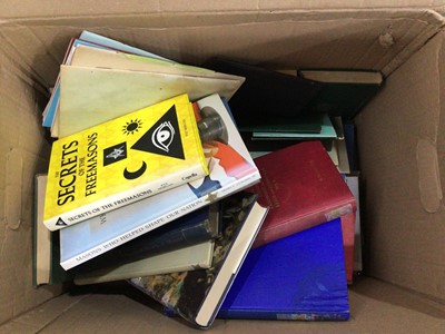 Lot 77 - COLLECTION OF BOOKS